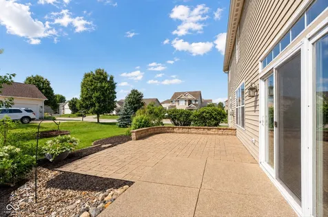 914 Peacehaven Place Westfield IN 46074