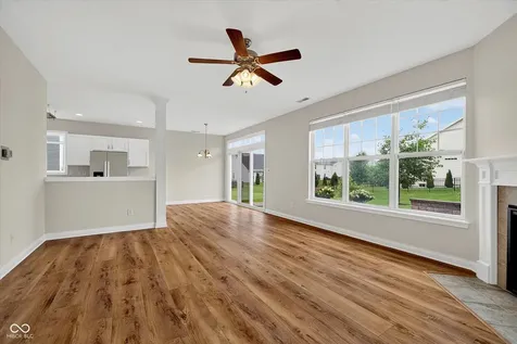 914 Peacehaven Place Westfield IN 46074