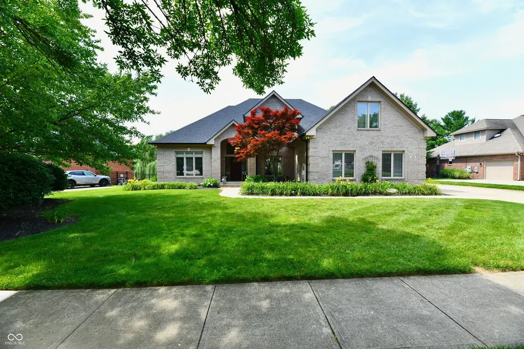 1324 Eagle Valley Drive Greenwood IN 46143