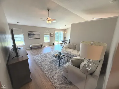 5343 Wood Hollow Drive Indianapolis IN 46239