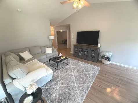 5343 Wood Hollow Drive Indianapolis IN 46239