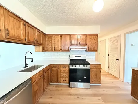 3649 Luewan Drive Indianapolis IN 46235