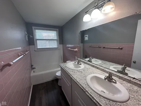 1202 E 8th Anderson IN 46012