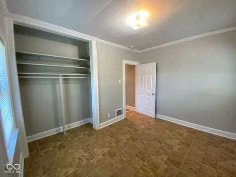1202 E 8th Anderson IN 46012