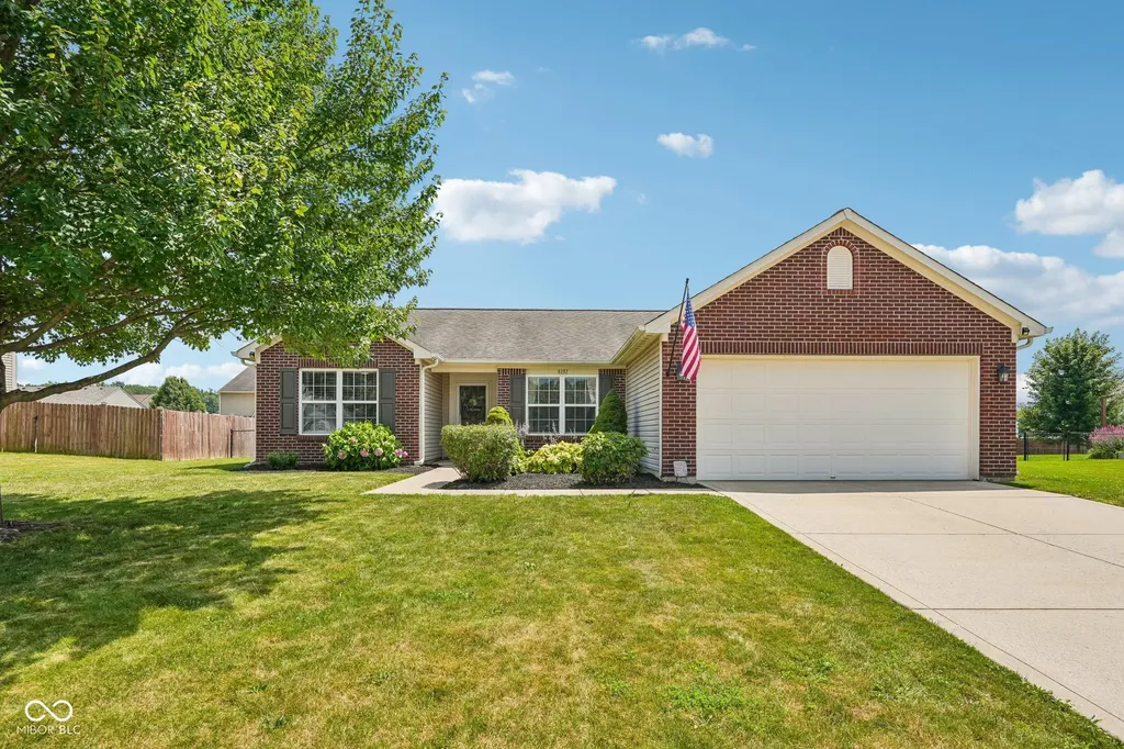 8151 Stonelick Drive Avon IN 46123