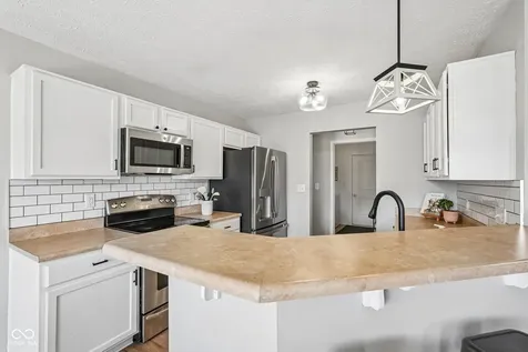 8151 Stonelick Drive Avon IN 46123
