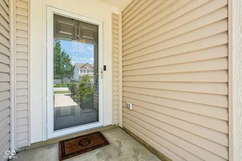 8151 Stonelick Drive Avon IN 46123