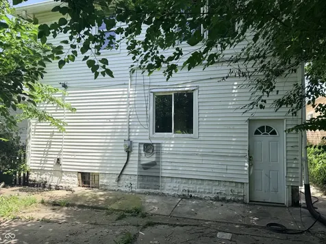 942 N Bosart Avenue Indianapolis IN 46201