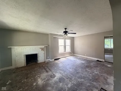 942 N Bosart Avenue Indianapolis IN 46201