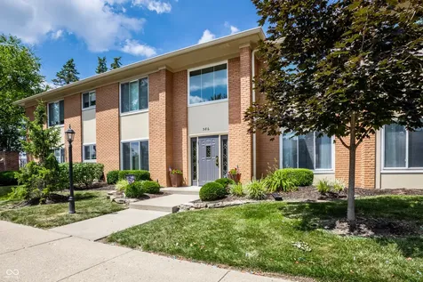 586 Hunters Drive Carmel IN 46032