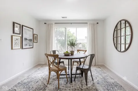 586 Hunters Drive Carmel IN 46032