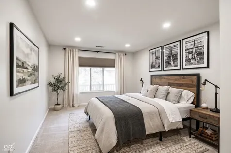 586 Hunters Drive Carmel IN 46032
