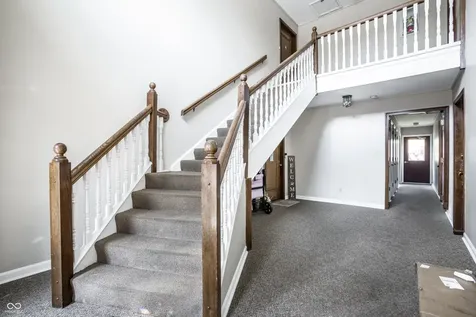 586 Hunters Drive Carmel IN 46032