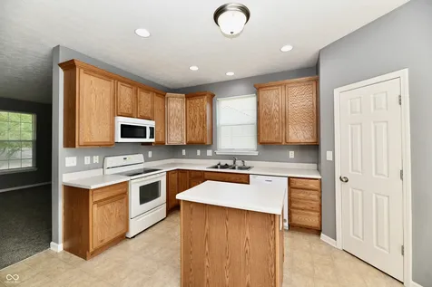 16038 Timpani Way Noblesville IN 46060