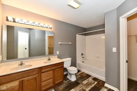 16038 Timpani Way Noblesville IN 46060