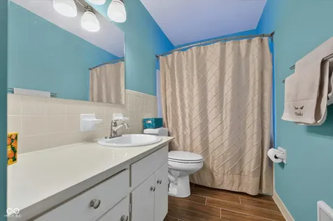 5026 Allisonville Road Indianapolis IN 46205