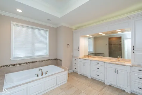2350 Waterside Circle Avon IN 46123