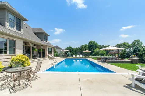 2350 Waterside Circle Avon IN 46123