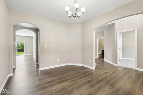 6077 Dugan Drive Whitestown IN 46075