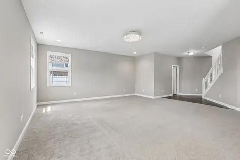 6077 Dugan Drive Whitestown IN 46075