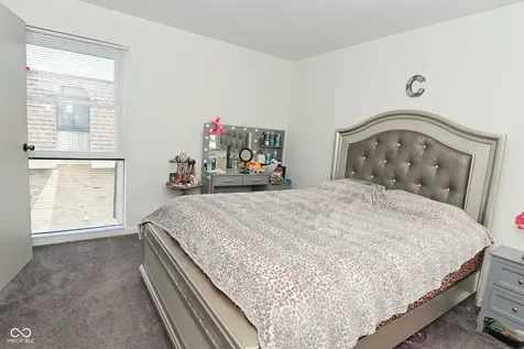 7368 Country Brook Drive Indianapolis IN 46260
