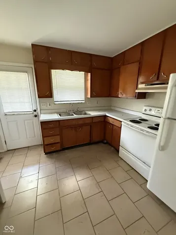 1211 E Perry Street Indianapolis IN 46227