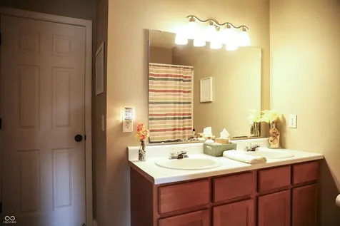 10811 Kaplan Court Fishers IN 46038