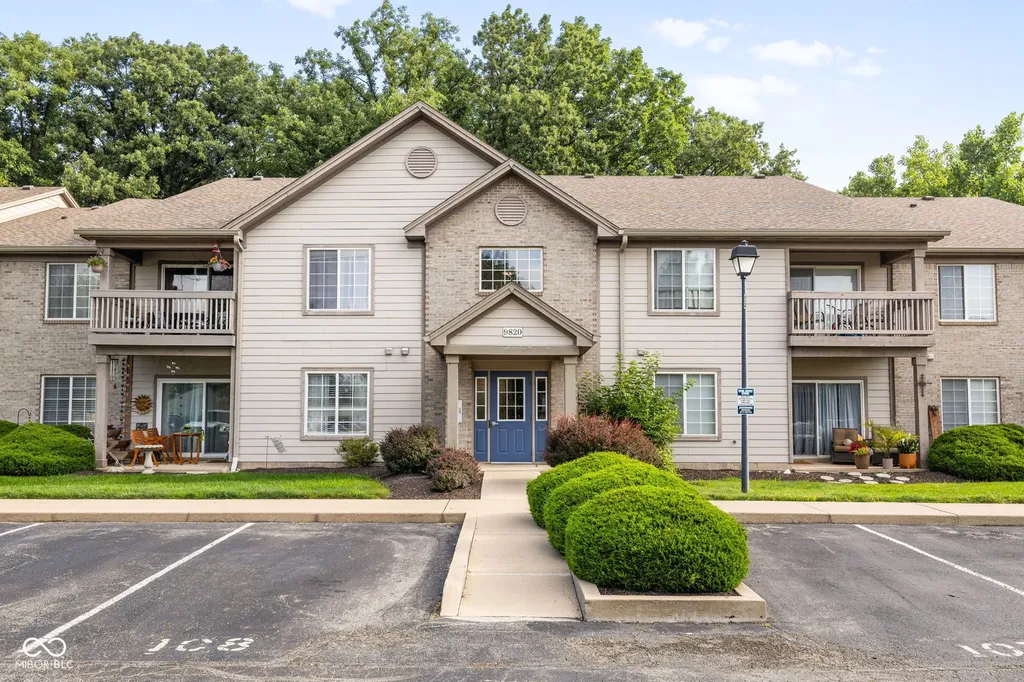 9820 Legends Creek Drive Indianapolis IN 46229