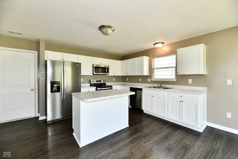 8196 Alyssum Drive Plainfield IN 46168