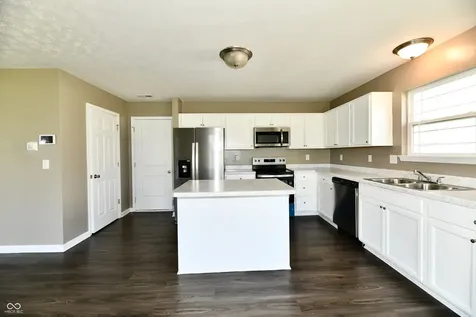 8196 Alyssum Drive Plainfield IN 46168