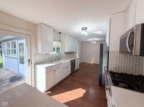 85 Tarry Court Greenwood IN 46142