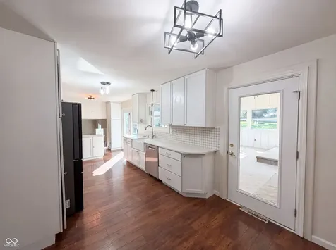 85 Tarry Court Greenwood IN 46142
