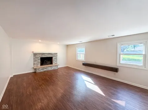 85 Tarry Court Greenwood IN 46142