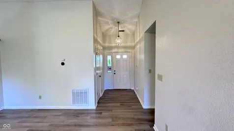 2119 W Van Arsdall Court Columbus IN 47201