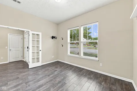 9124 Hawkins Road Indianapolis IN 46216