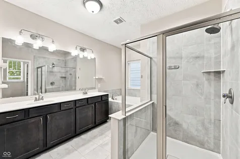 9124 Hawkins Road Indianapolis IN 46216