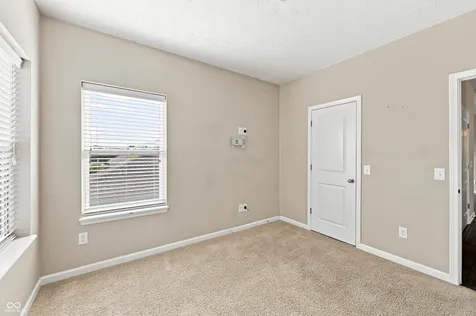 9124 Hawkins Road Indianapolis IN 46216