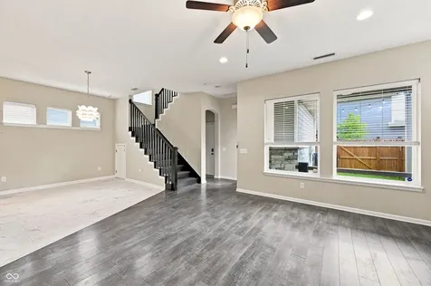 9124 Hawkins Road Indianapolis IN 46216