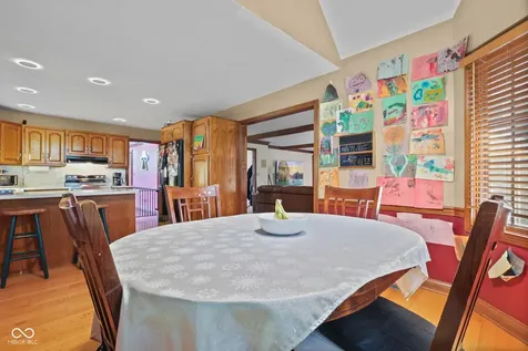 179 W Arcadia Mooresville IN 46158