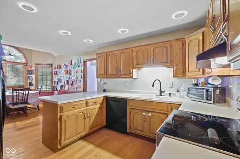 179 W Arcadia Mooresville IN 46158