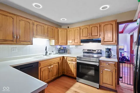 179 W Arcadia Mooresville IN 46158