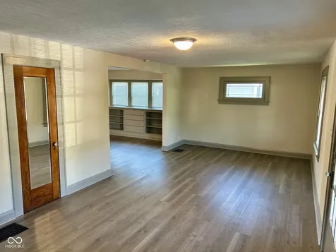 829 N Chester Avenue Indianapolis IN 46201