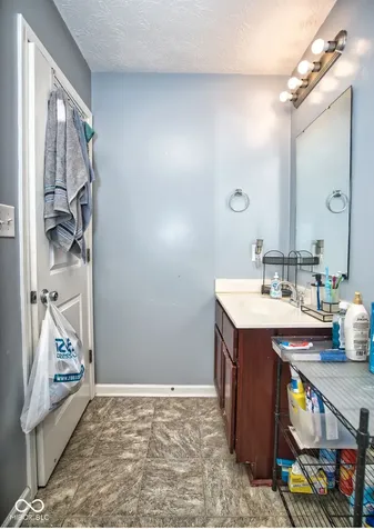 11303 Cuyahoga Drive Indianapolis IN 46235