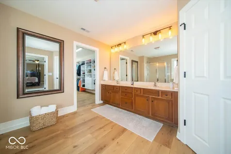16291 Ambia Circle Westfield IN 46074