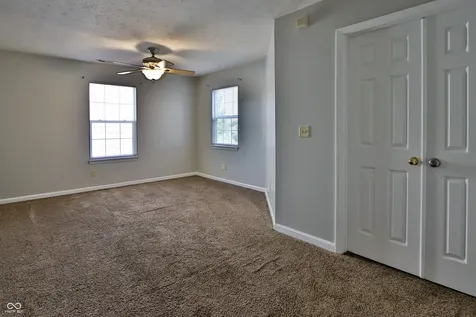 10752 Newgate Lane Indianapolis IN 46231