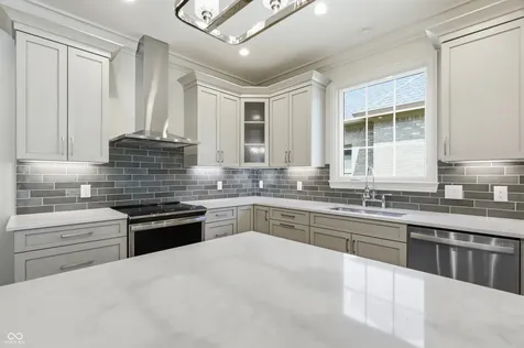 1569 Ashwood Court Greenwood IN 46143