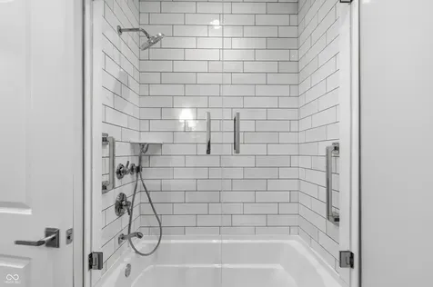 1569 Ashwood Court Greenwood IN 46143