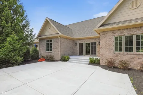 1569 Ashwood Court Greenwood IN 46143