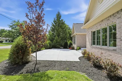 1569 Ashwood Court Greenwood IN 46143