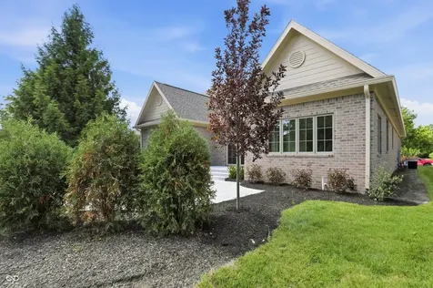 1569 Ashwood Court Greenwood IN 46143